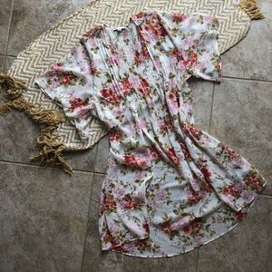 American Eagle kimono size medium
